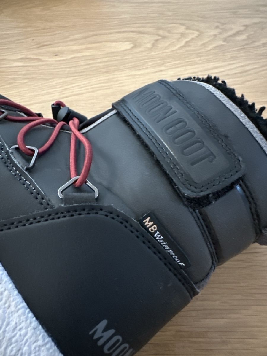 Moon Boot Scarpe per ragazzi: Moon Boot, Winterstiefel (schwarz, Gr 32) – Usato da Aarau venduto da catalea 1