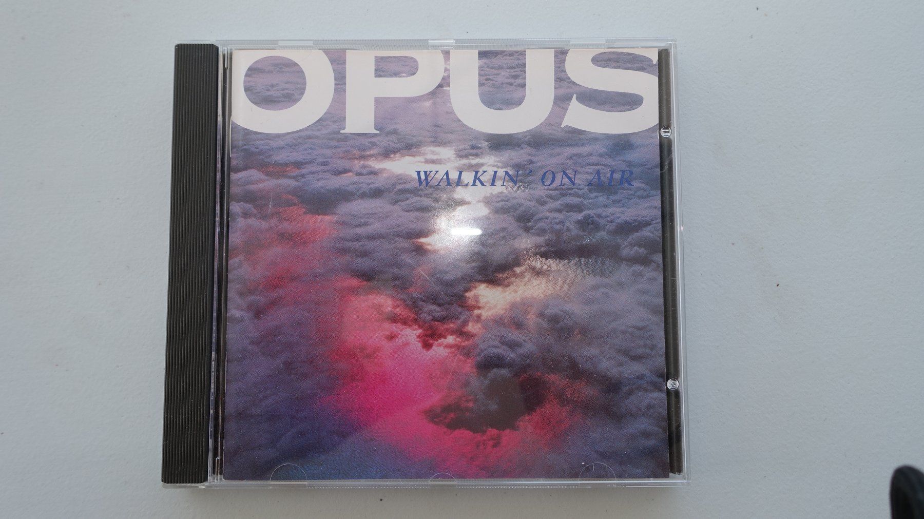 CDs: CD - OPUS - walkin' on air – Gebraucht aus Schwyz von Burnsdesign