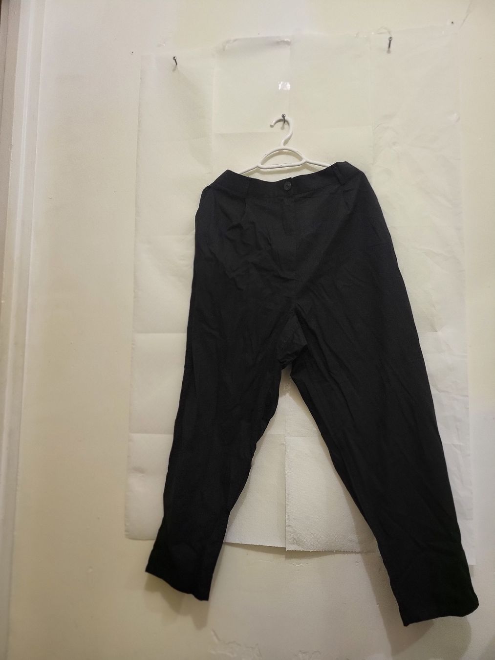 Cos Hosen: Pantalon COS élégant et confortable - Taille 44/48 – Gebraucht aus Niedergösgen von Eva2410