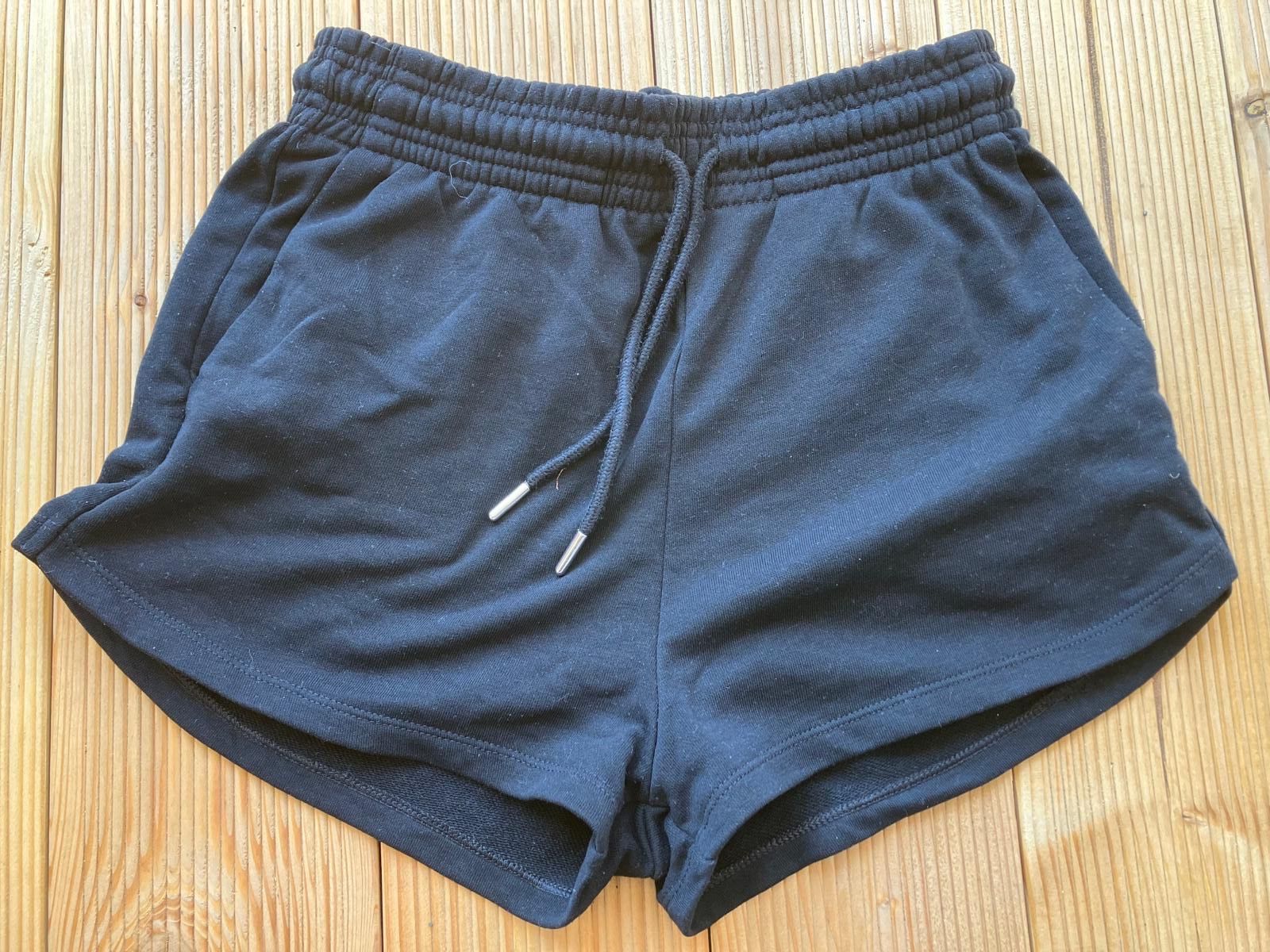 H&M Pantaloni: H&M Shorts Grösse S – Usato da Allenwinden venduto da Obalu