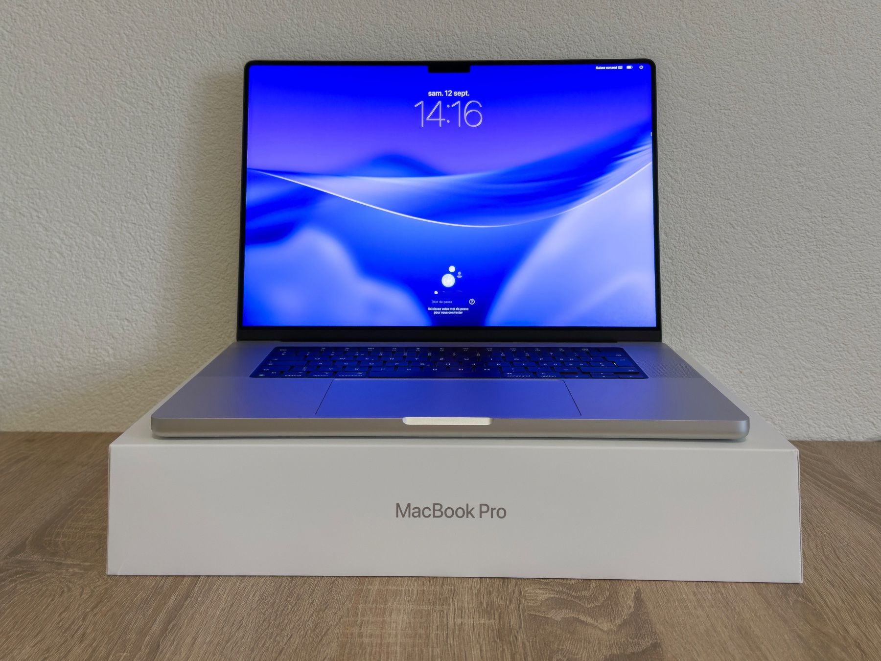 Apple Notebook: MacBook Pro 16 pouces M4 Pro – Nuovo (secondo la descrizione) da Vernier venduto da TKDch