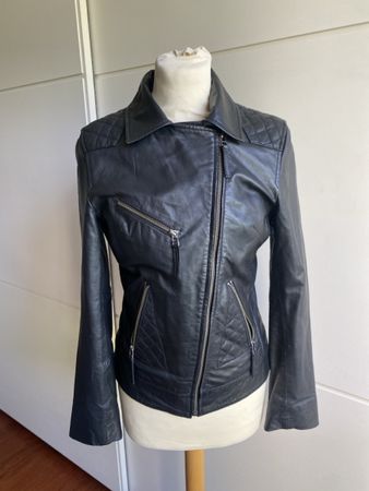 Schwarze Lederjacke, Gr. S, Top Zustand!