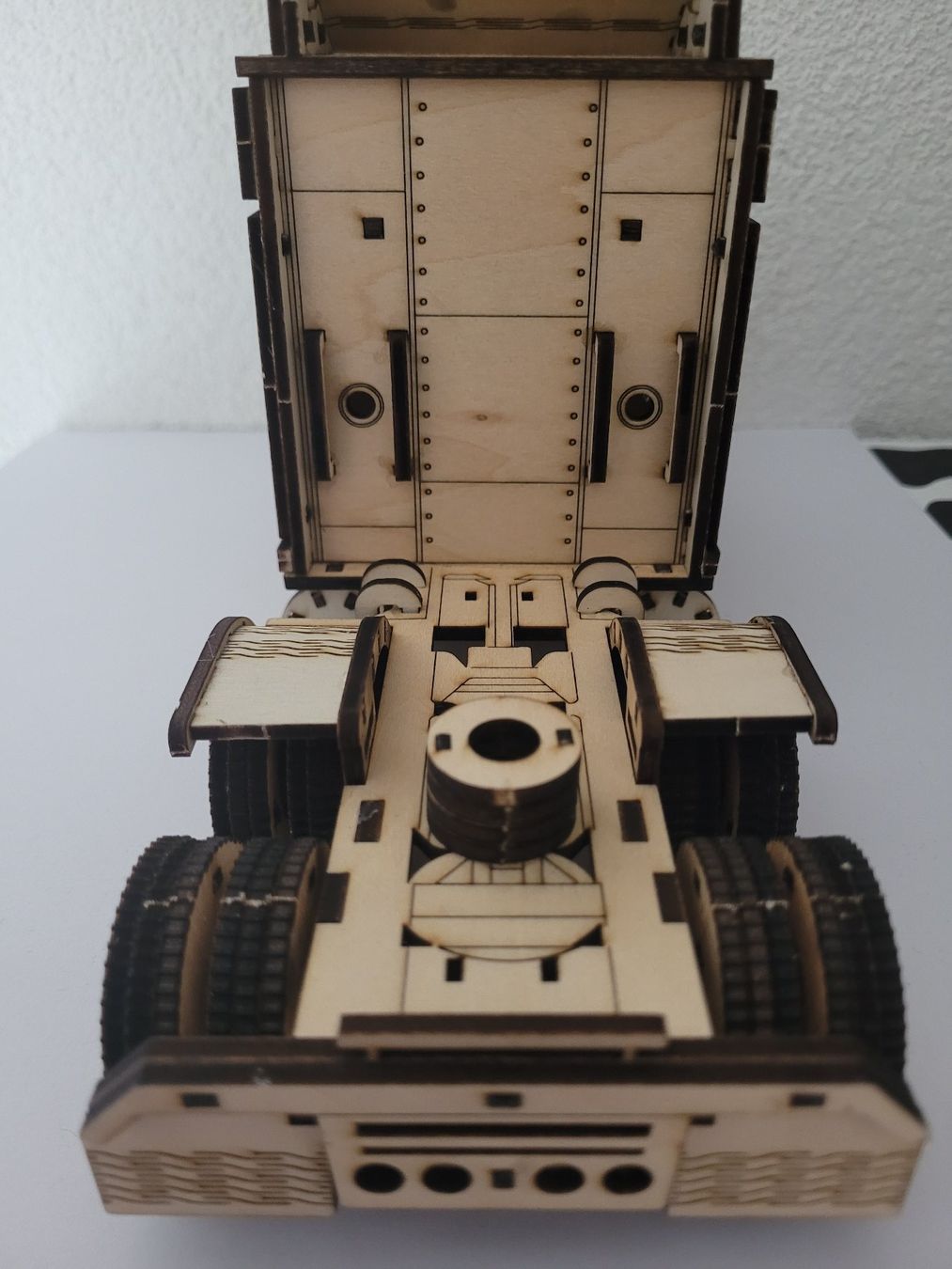 Modellbausätze & Standmodelle: Truck – Gebraucht aus Schwarzenburg von Obofi 3