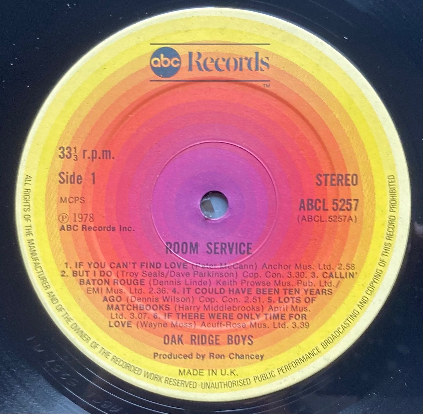 Dischi in vinile: THE OAK RIDGE BOYS - ROOM SERVICE – Usato da Poliez-Pittet venduto da Newtown-Records 2
