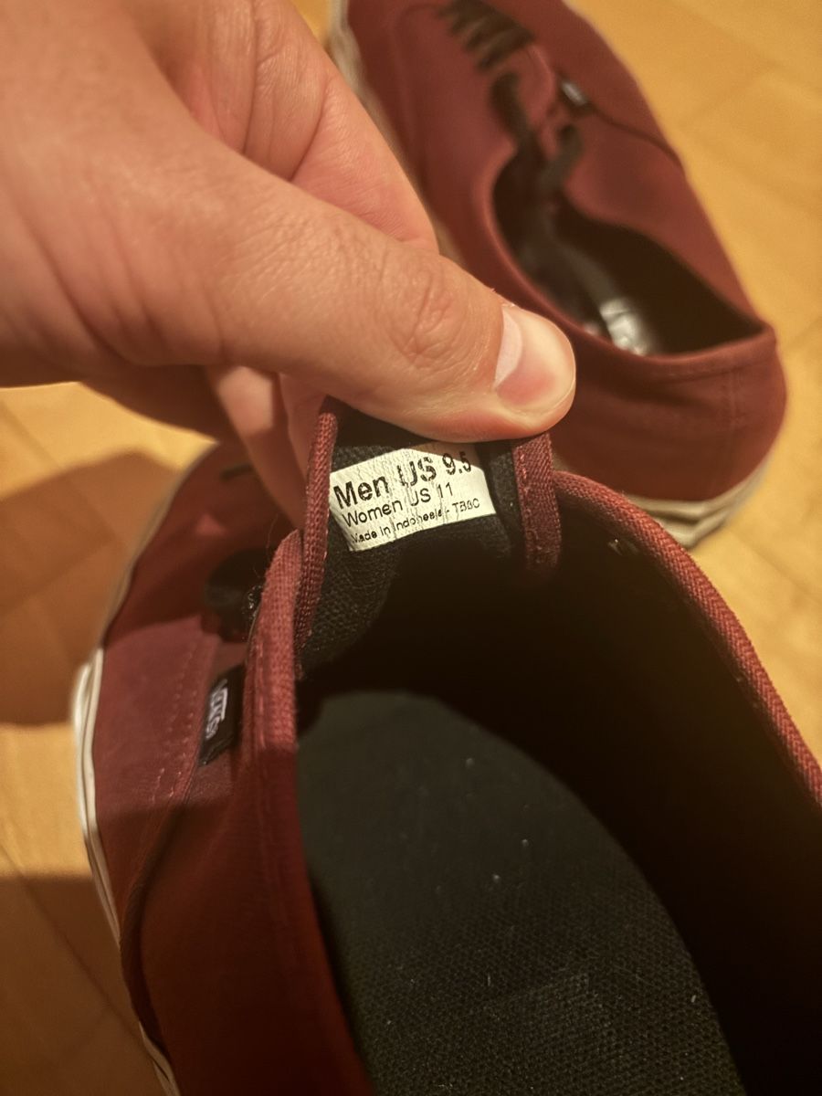 Scarpe da uomo: Red Vans 43 – Usato da Chexbres venduto da doe_xns6 2