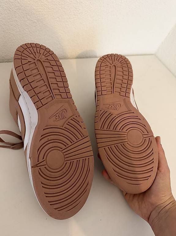Nike Scarpe da uomo: *Neu* Nike Dunk Low Altrosa 43 – Usato da Wallisellen venduto da bid_sbr9 3