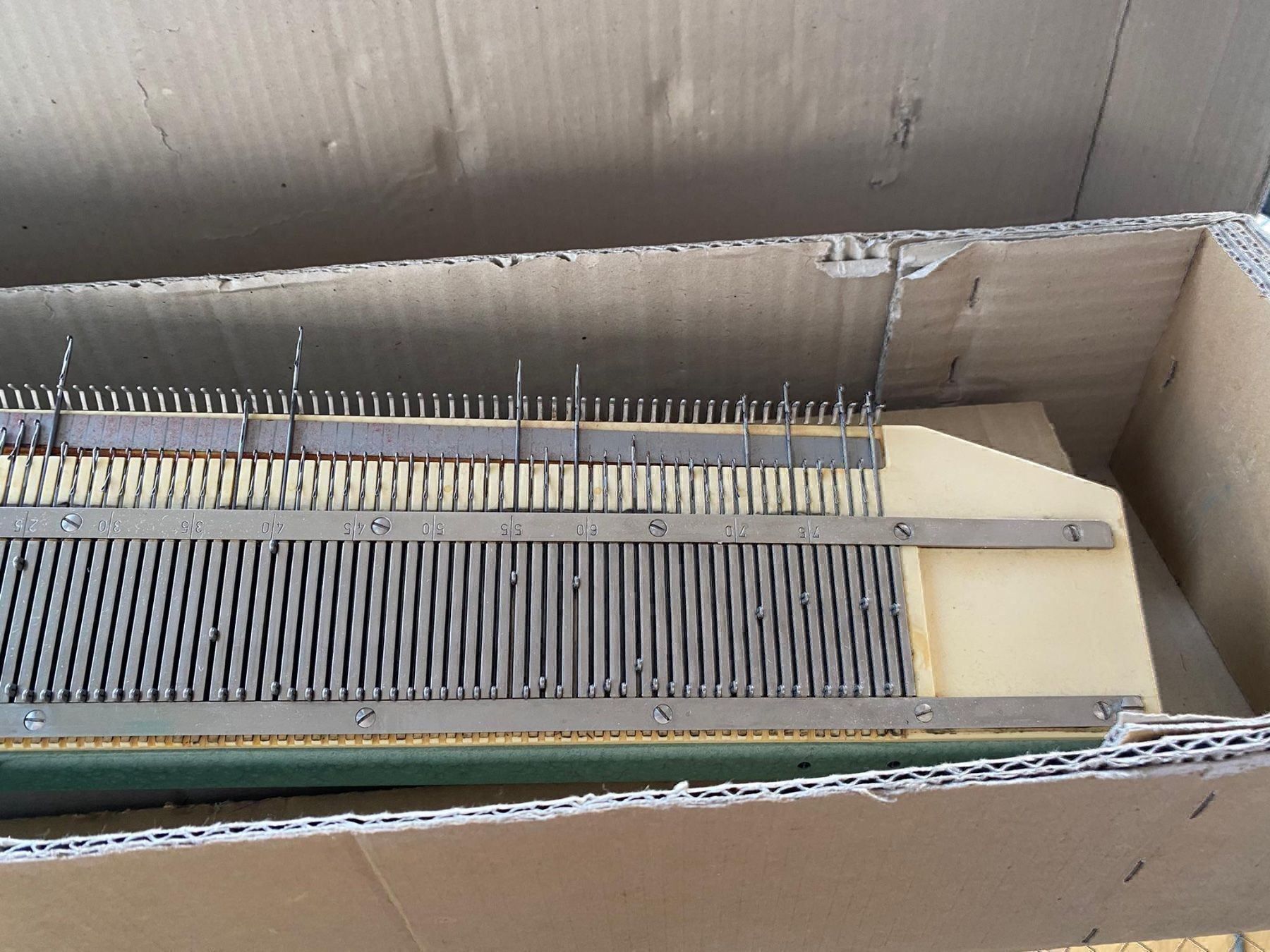 Tutte le macchine: Strickmaschine Busch originalverpackt – Usato da Solothurn venduto da Spicar 2