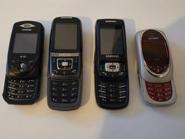 Konvolut 4 Mobiltelefone Siemens Samsung gebraucht