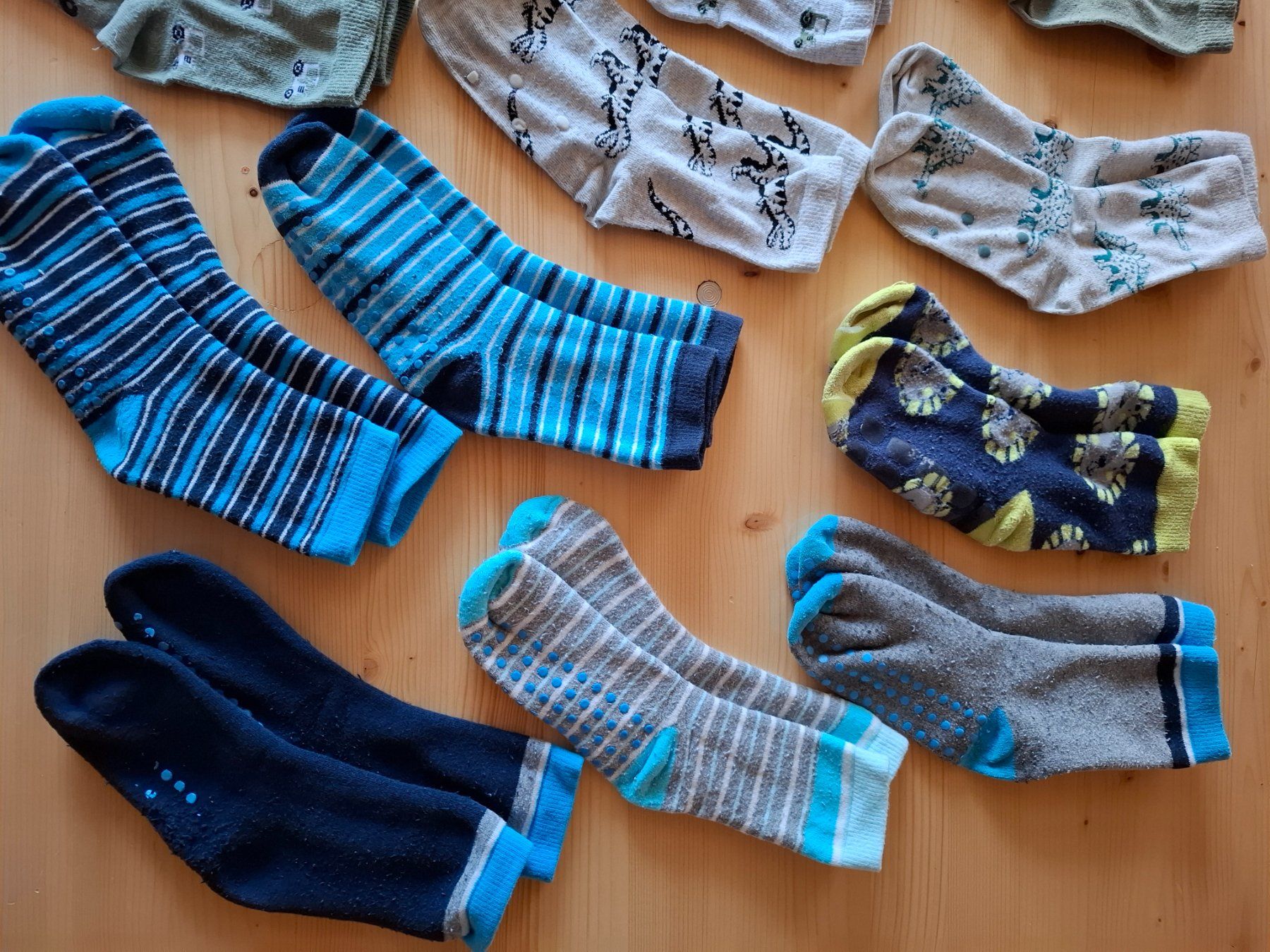 Socken für Kinder: Div. ABS Söckli gr.ca. 27/30 – Gebraucht aus Oberurnen von rotty80 1