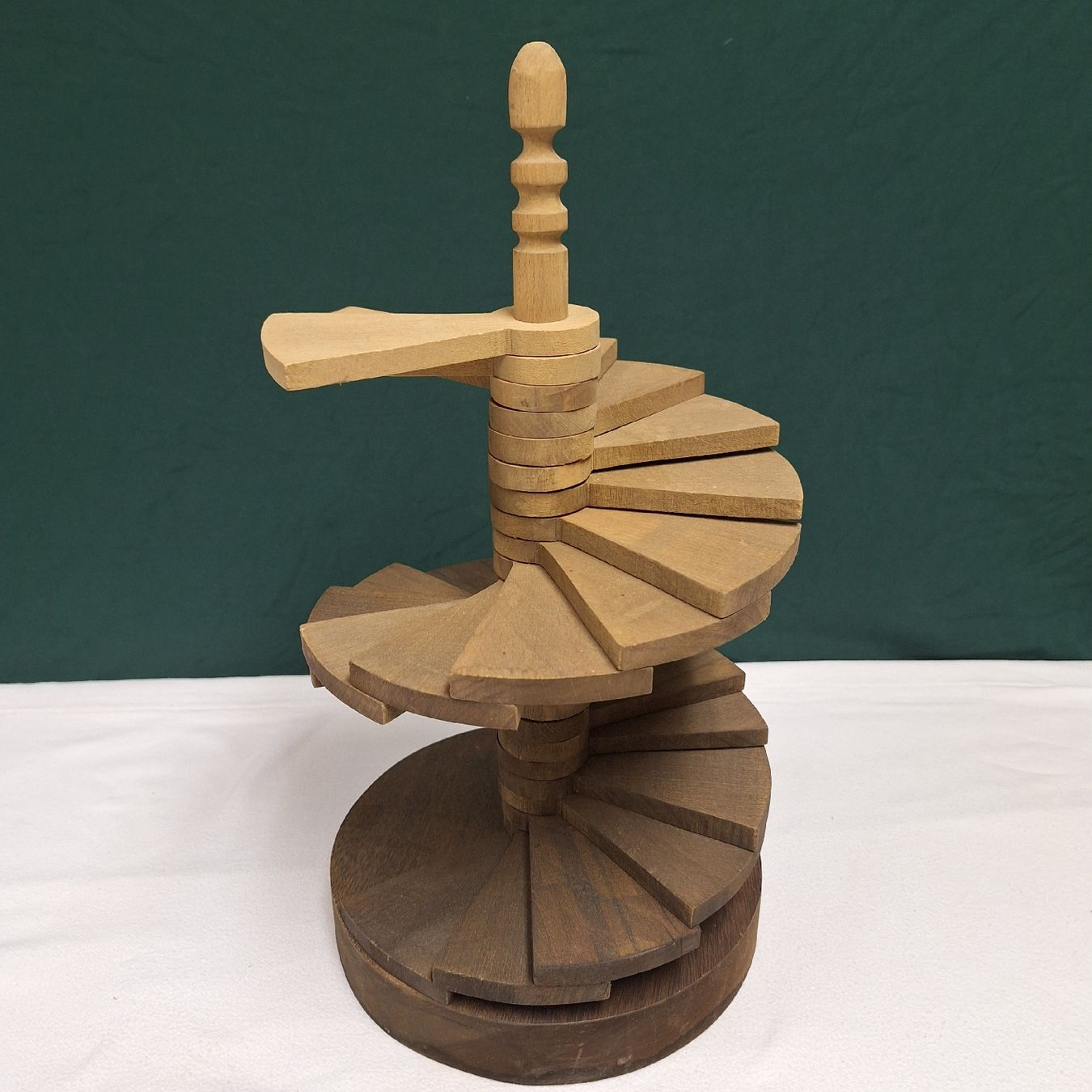 Tutte le decorazioni: Holz Treppe Modell, auch als schöne Deko – Usato da Winterthur venduto da Goldpipau 2