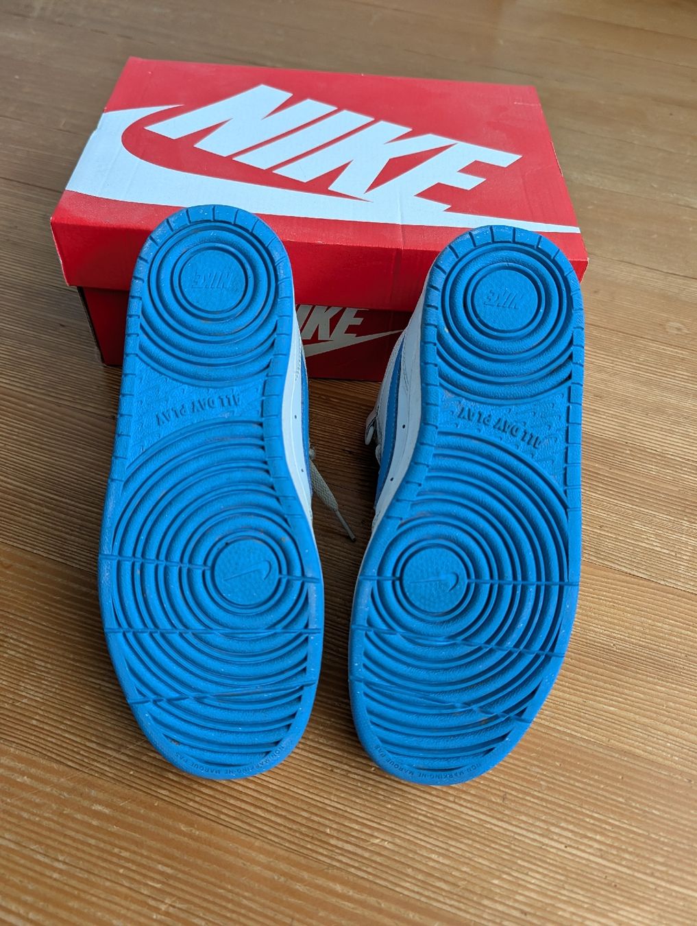 Nike Scarpe per ragazzi: Nike Schuhe Kinder – Usato da Kölliken venduto da Rkarrer 2