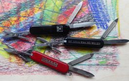 3 Victorinox Classic