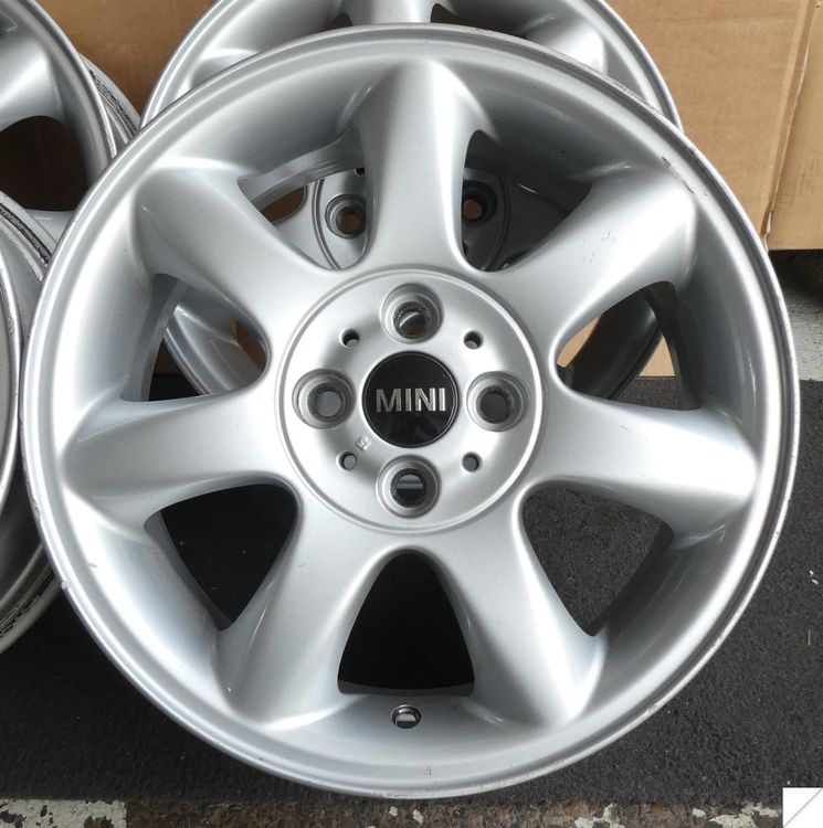 4 x Original Mini Cooper S Alufelgen 16" (Gebraucht) in für CHF 360