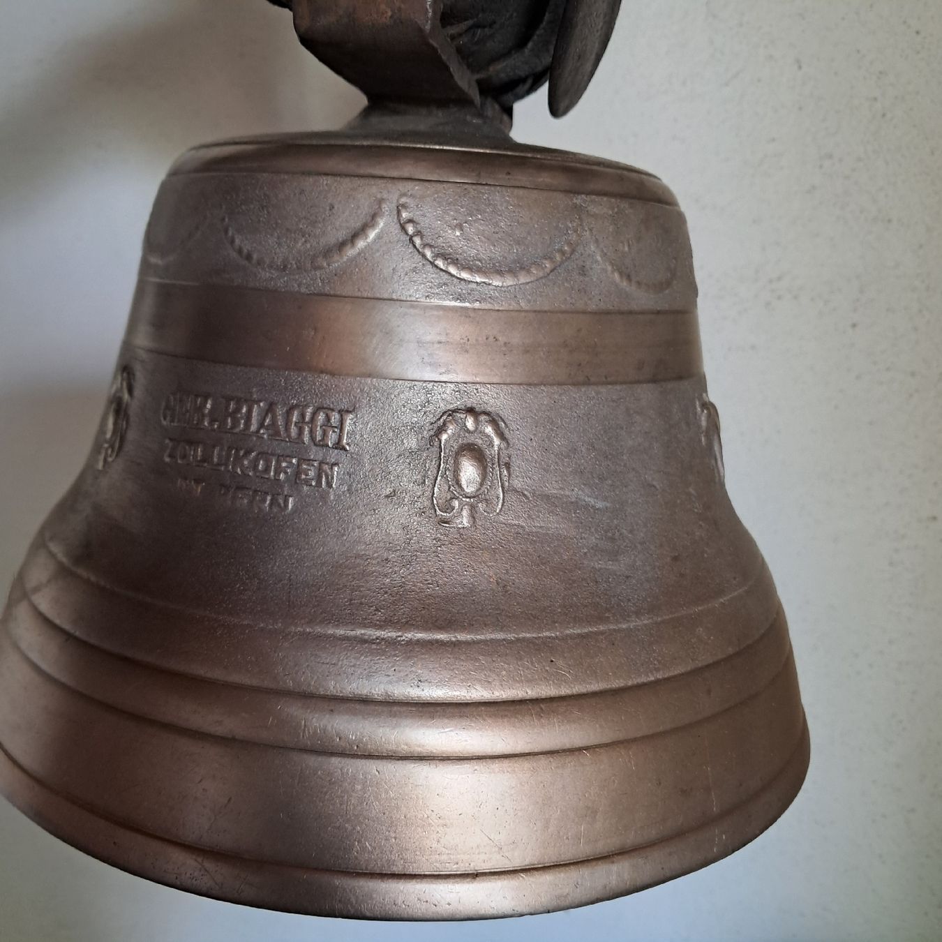 Cloches & sonnailles: GROSSE ALTE BIAGGI GLOCKE ab 2Fr!! – D'occasion à Murten par SHETHOF 6