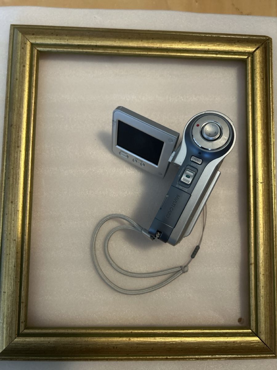 Samsung Caméscopes: fotocamera Samsung 5MP  – Défectueux à Caslano par iguidice01 3