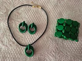 Schmuckset Kette Ohrringe Armband grün neu