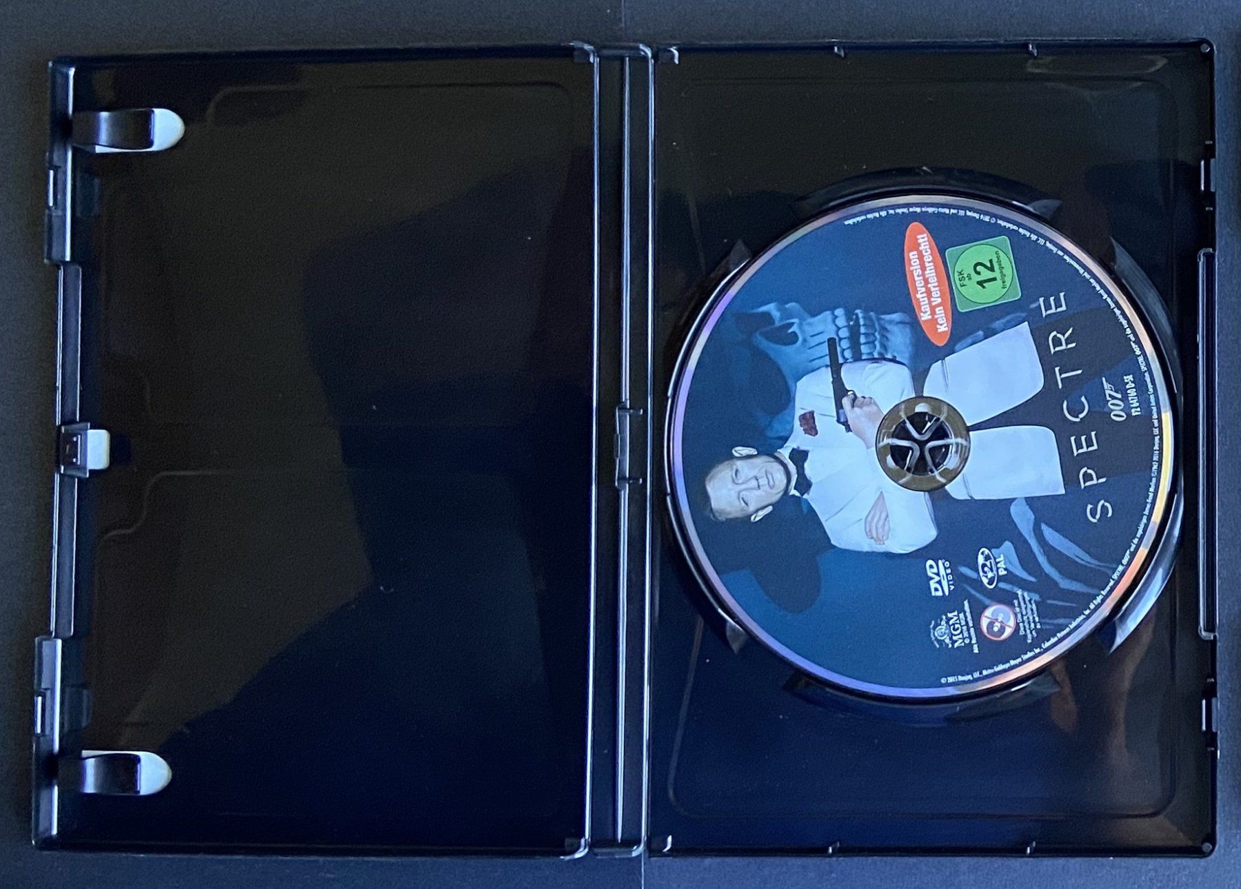 Tutti i DVDs: DVD James Bond "Skyfall + Spectre" – Usato da Böckten venduto da Hansi36 4