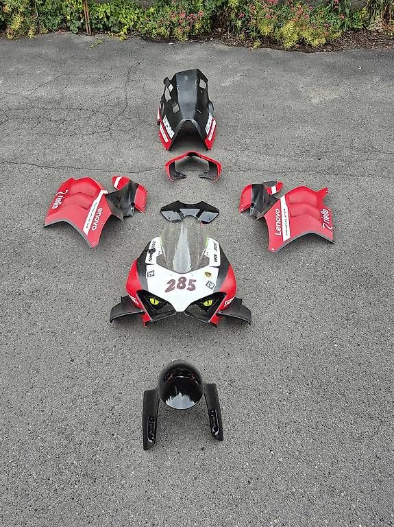 Ciotole: Panigale V4 Rennschale – Usato da Zizers venduto da AstraT