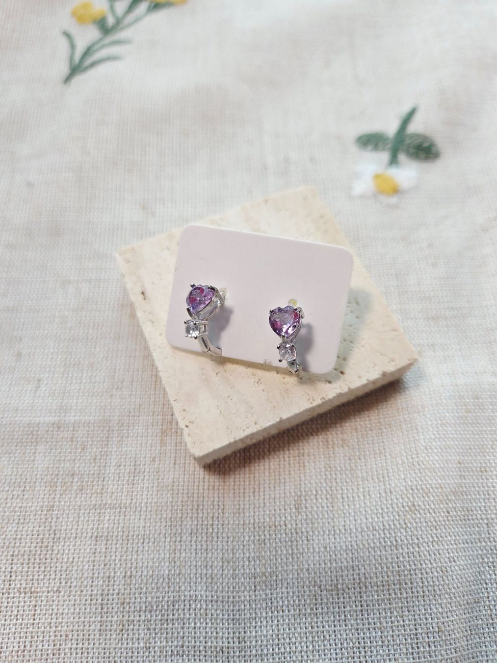 Orecchini pendenti & Orecchini a lobo: NEW - S925 Amethyst Earrings – Nuovo (secondo la descrizione) da Zürich venduto da cin_wcf6