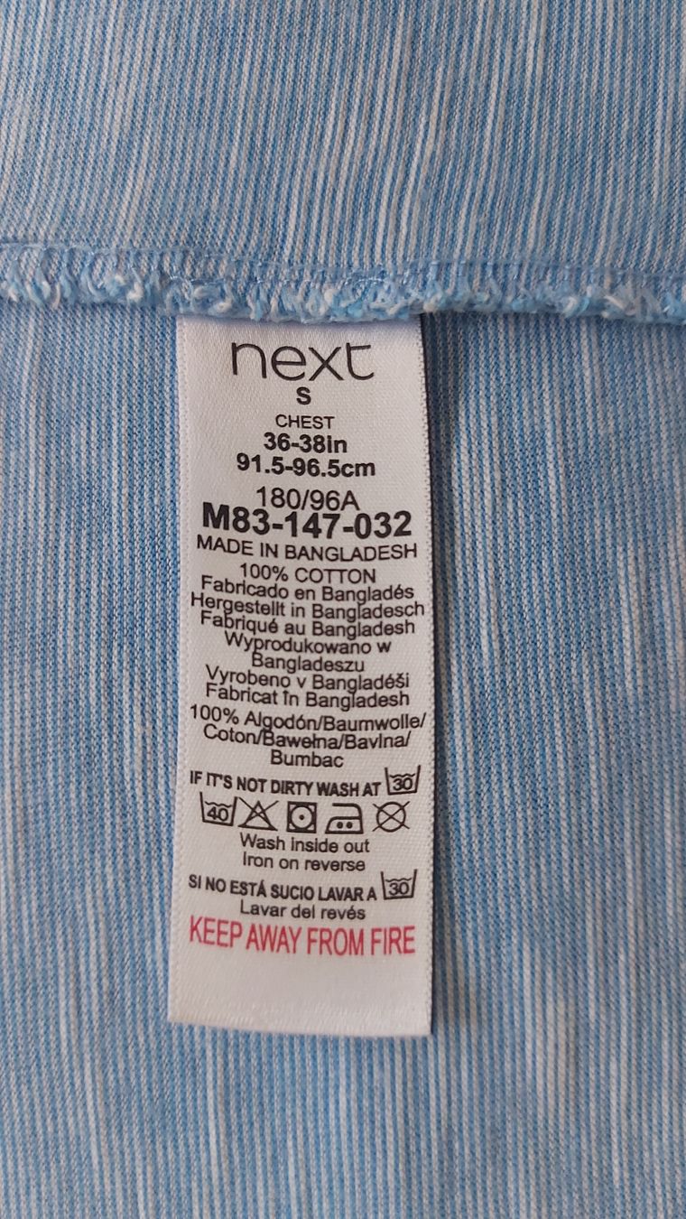 Next T-shirt: T-Shirt "NEXT" Gr. S – Nuovo (secondo la descrizione) da Wabern venduto da Irakene 7