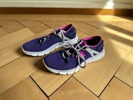 UNDER ARMOUR - Sportschuhe violett 40