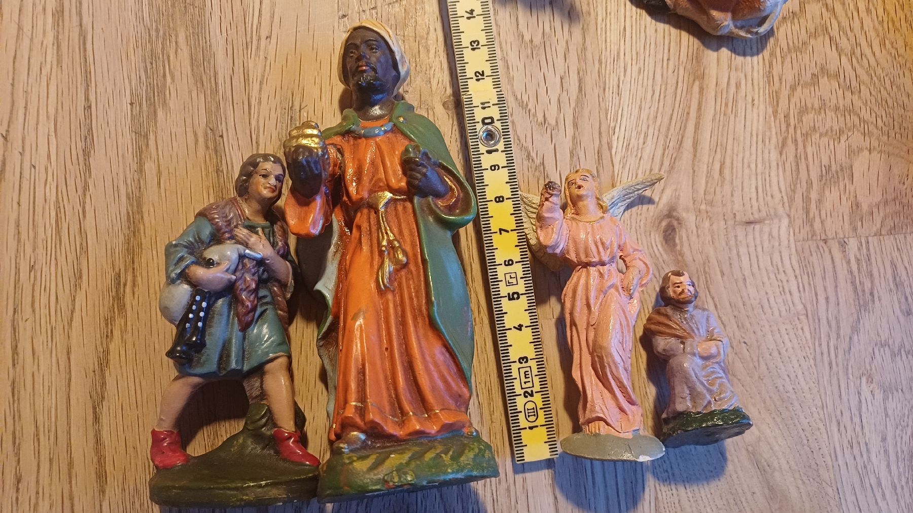 Statuette: 54 Antike Krippenfiguren – Usato da Flawil venduto da Pinkmalibu 5