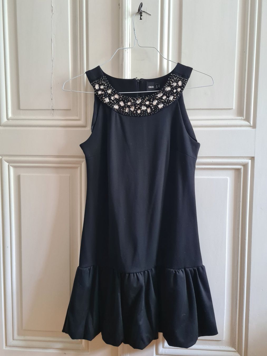 Asos Kleider: Sublime robe noire ASOS avec cristaux, T36 – Gebraucht aus Genève von Tresor305