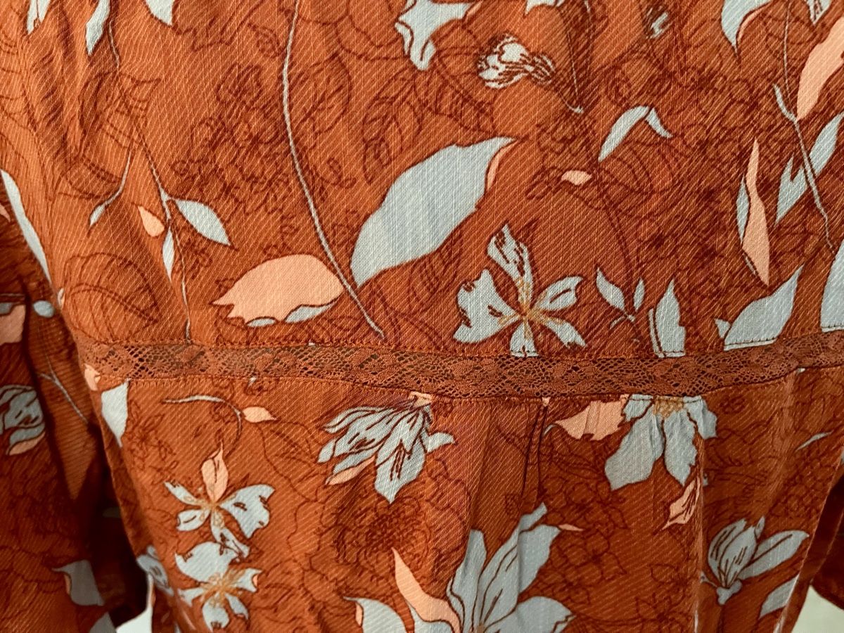 Esprit Camicette: schöne Bluse Gr. 42 – Usato da Buchrain venduto da Sunny026 3