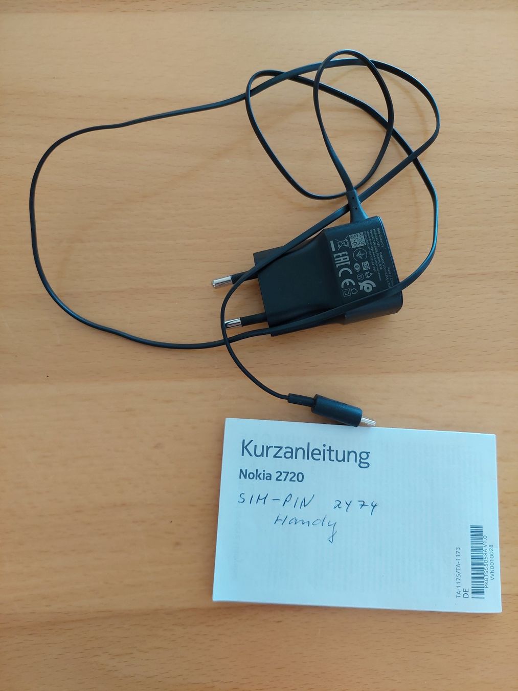 Nokia Telefoni cellulari / Smartphones: Nokia 2720 Flip Handy rot – Usato da St.Gallen venduto da Tamal0204 3