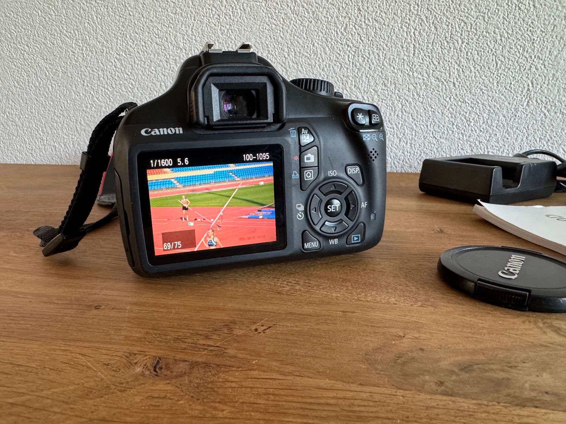 Canon Fotocamera: Canon Eos 1100 D Spiegelreflex Kamera – Usato da Frauenfeld venduto da dilili 5