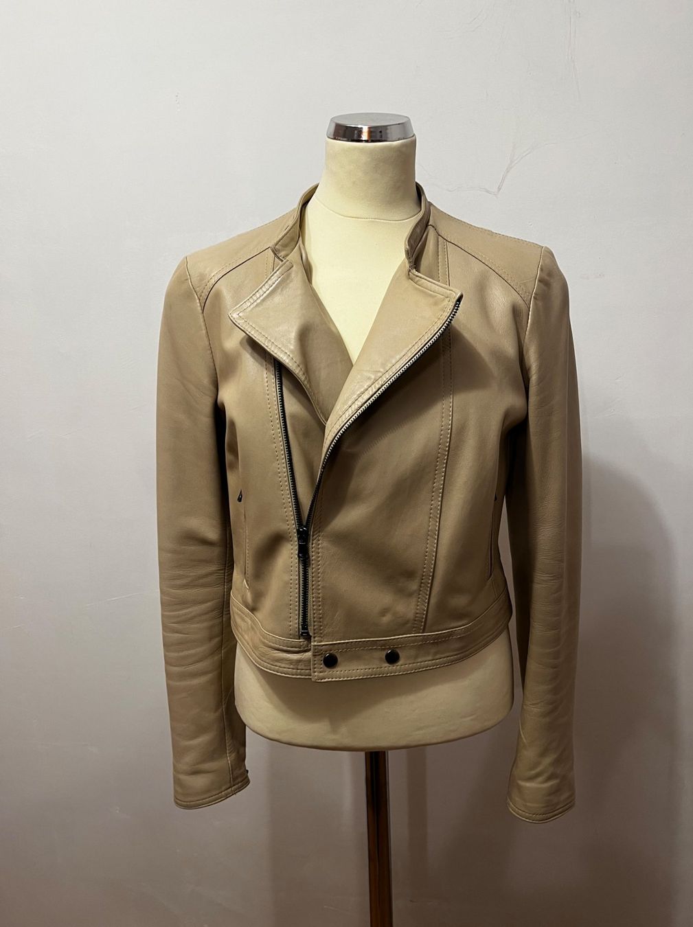 Giacche: Lederjacke Beige – Usato da Maienfeld venduto da 2nd-Hand-Parts