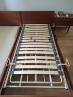 Sommier médical : qui monte et descend le matelas