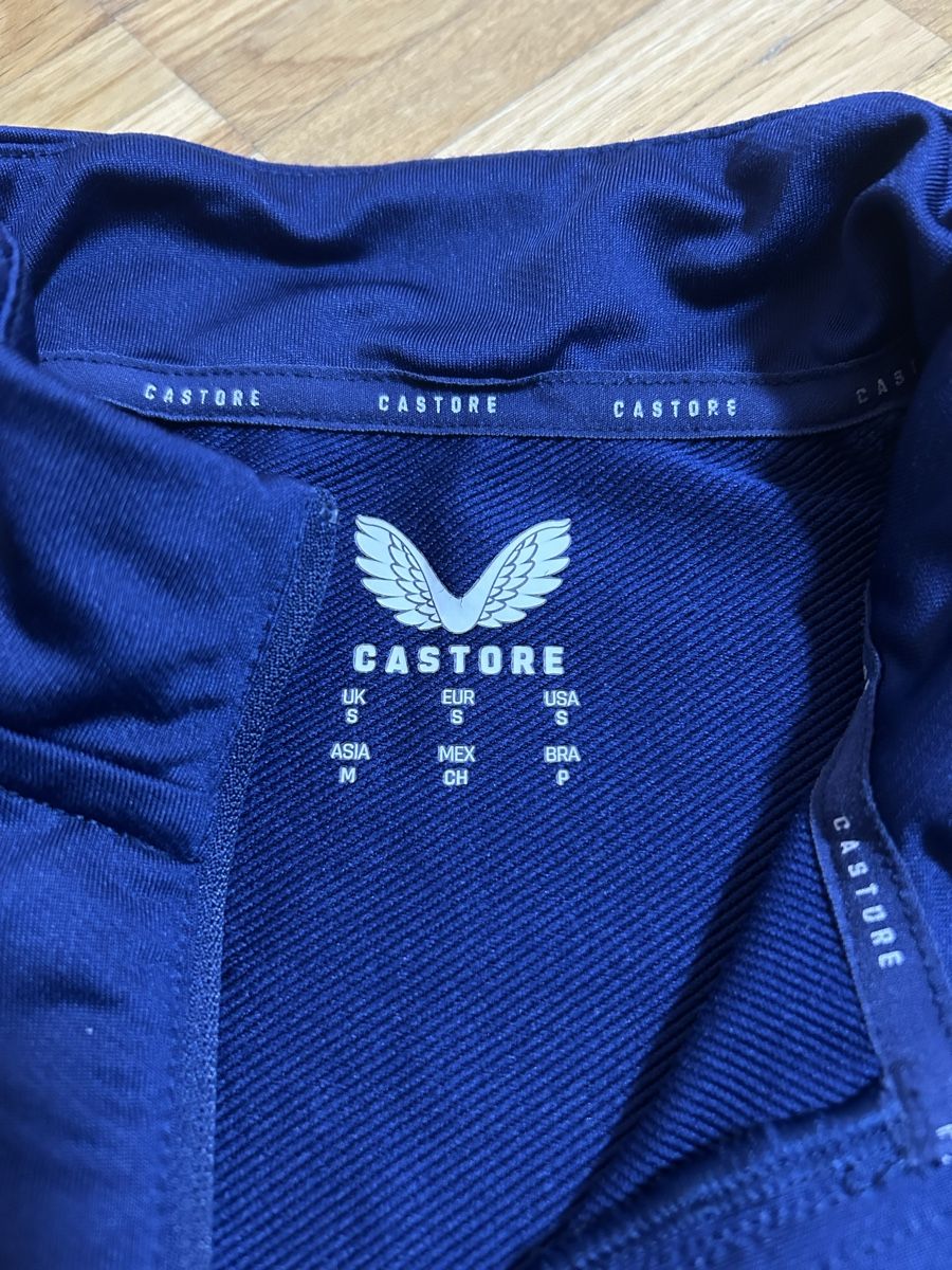 Leibchen & Hosen: Castore Pullover FCZ blau Grösse S neu – Gebraucht aus stetten von sulejmani5 1