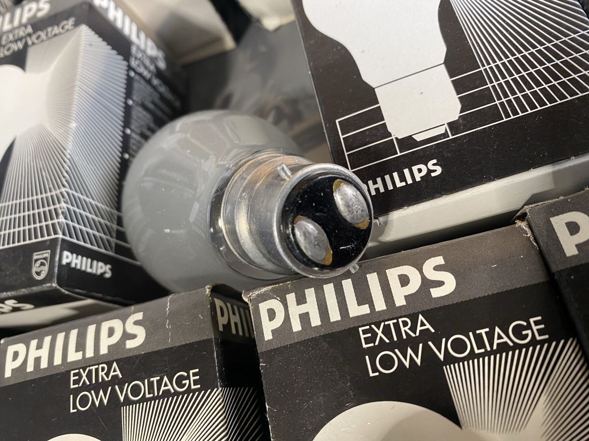 Philips Lampade: Glühbirnen 165Volt – Nuovo e nell'imballaggio originale da Aeschlen venduto da rudemood 2