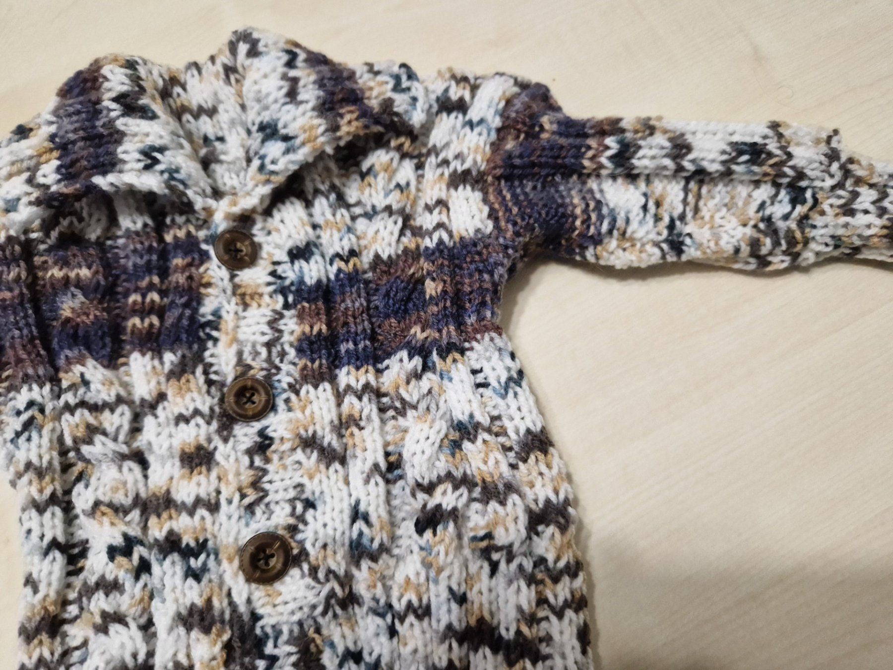 Jacken & Mäntel: Jacquette 12 mois tricoté main – Neu und originalverpackt aus St-Imier von goodber 1