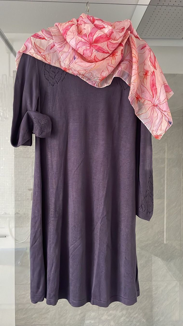 Kleider: Violettes Strickkleid NoaNoa S – Gebraucht aus Huttwil von heinzdaniel63 7