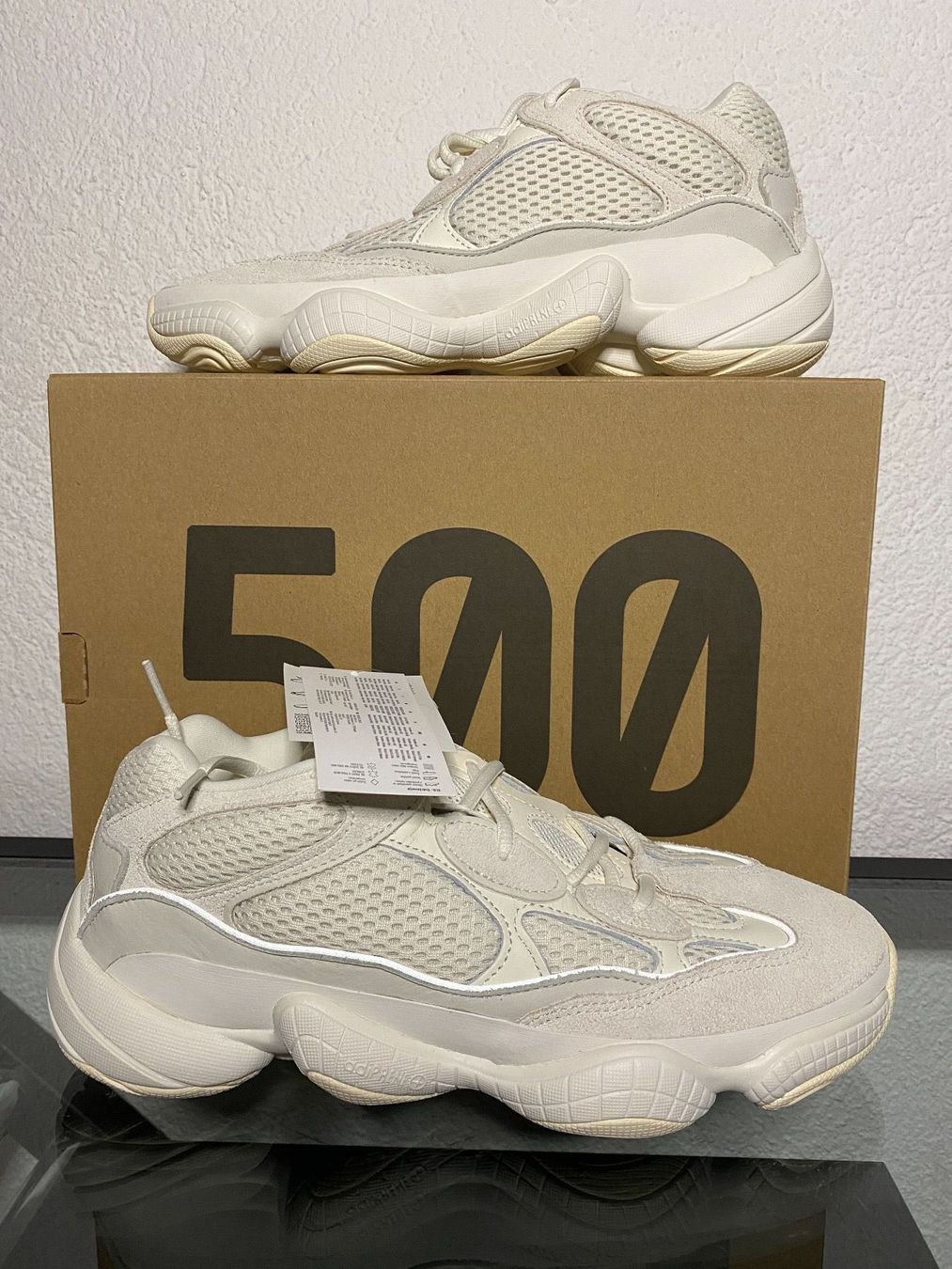 Adidas Chaussures hommes: YEEZY 500 BONE WHITE – Neuf avec emballage d'origine à Obersaxen par Bob-omb 2