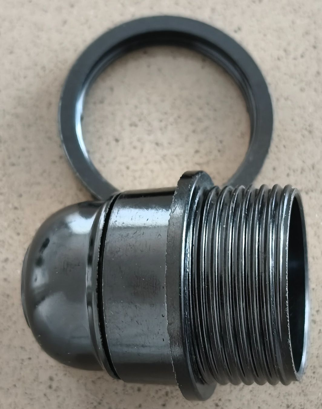 Lampen: Vintage Lampenfassung E27 aus Thermoplast oder Bakelit – Gebraucht aus Zürich von Tanteemma369 5
