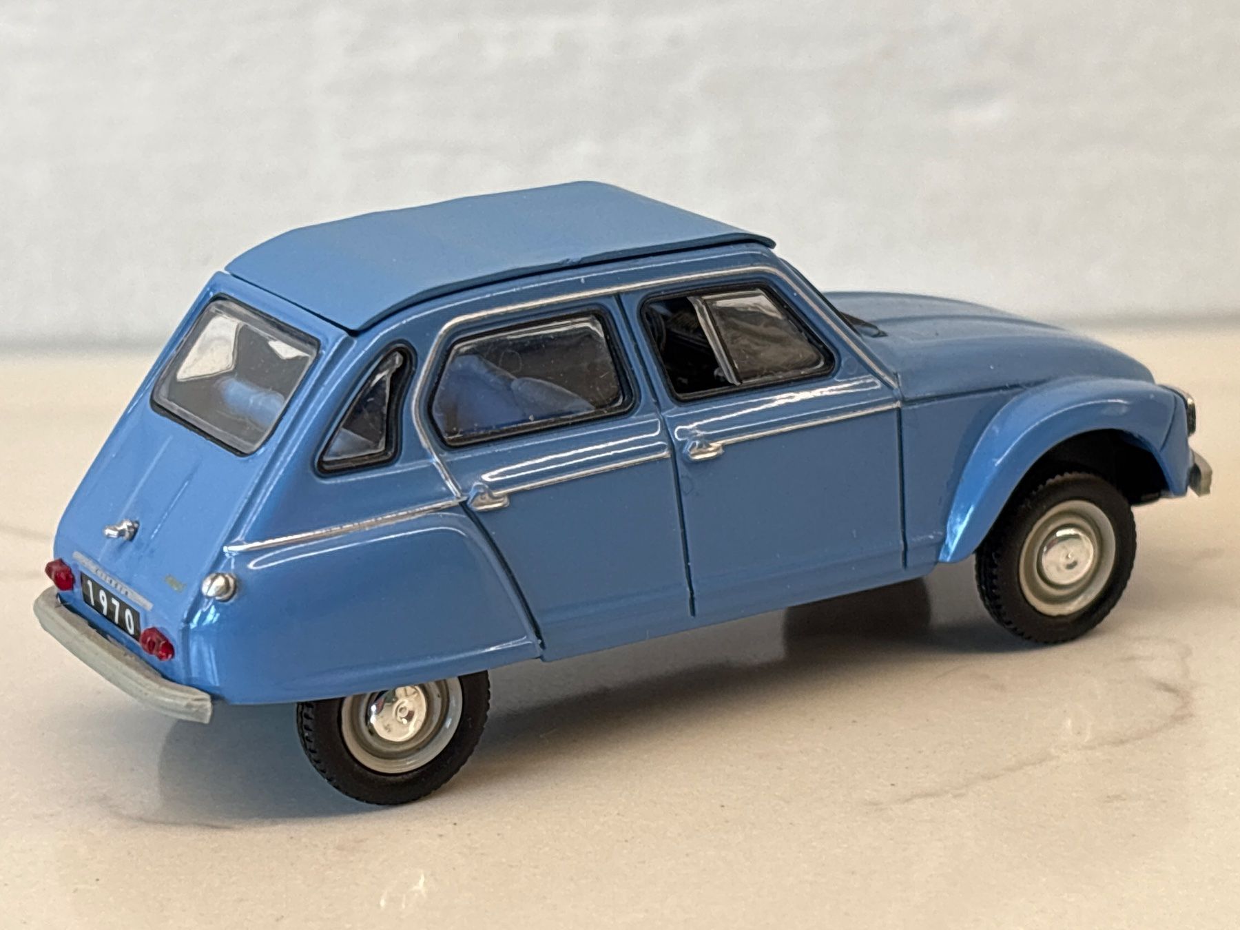 Modellini d'auto: Universal Hobbies Citroën Dyane 1/43 – Usato da Gollion venduto da Hampton 1