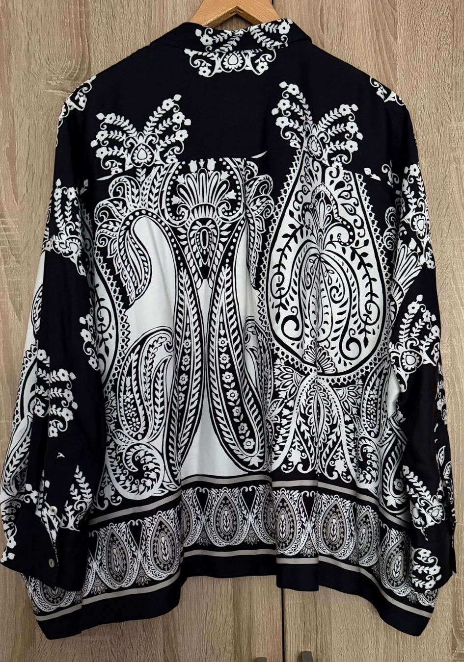 Emily van den Bergh Camicette: Bluse edel mit Muster Marke Emily van den Bergh Grösse 40 – Usato da Nussbaumen AG venduto da brigitebardot 3