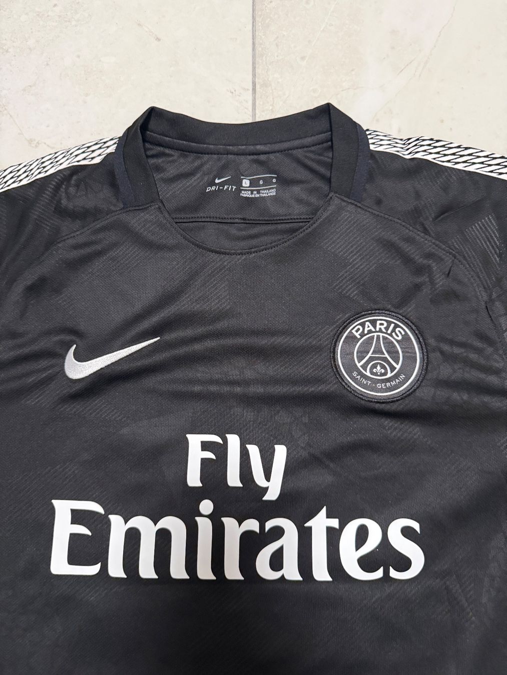 Canottiere & Pantaloni: PSG Paris Saint-Germain Trikot Mbappe 29 – Nuovo (secondo la descrizione) da Bronschhofen venduto da leo_99hp 2