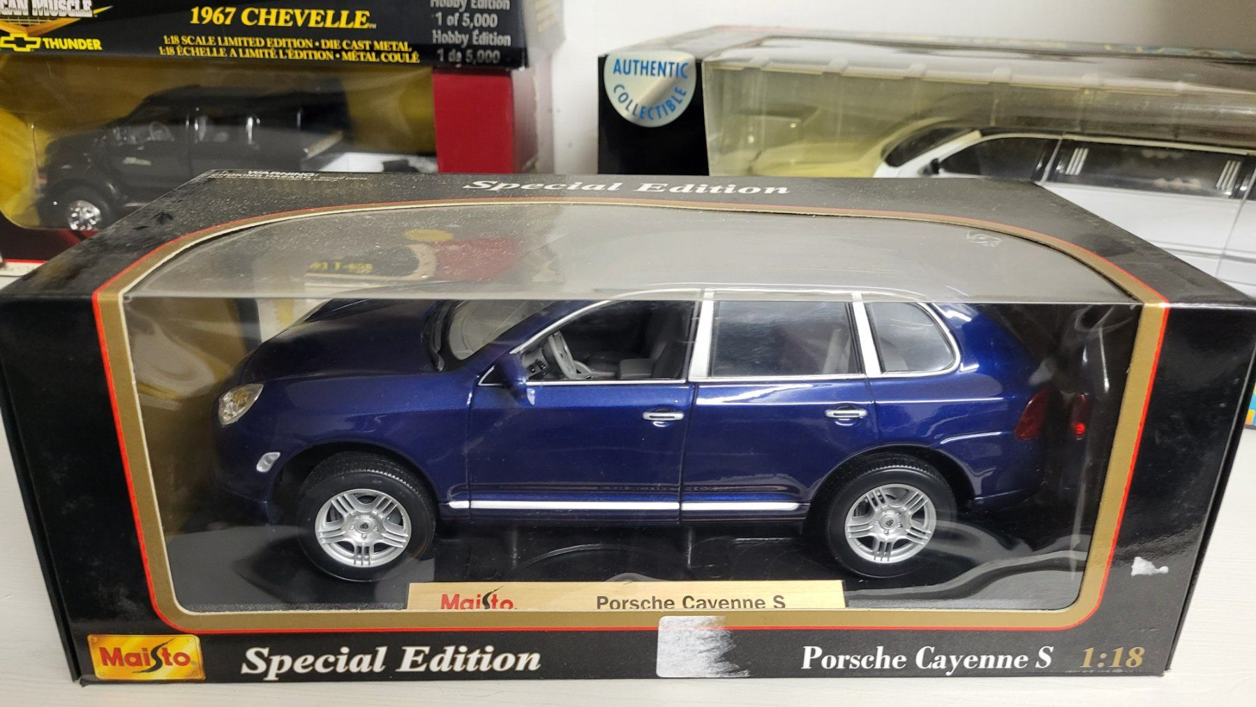 Maisto Modellini d'auto: Porsche Cayenne S – Usato da Rothrist venduto da Juana5 9