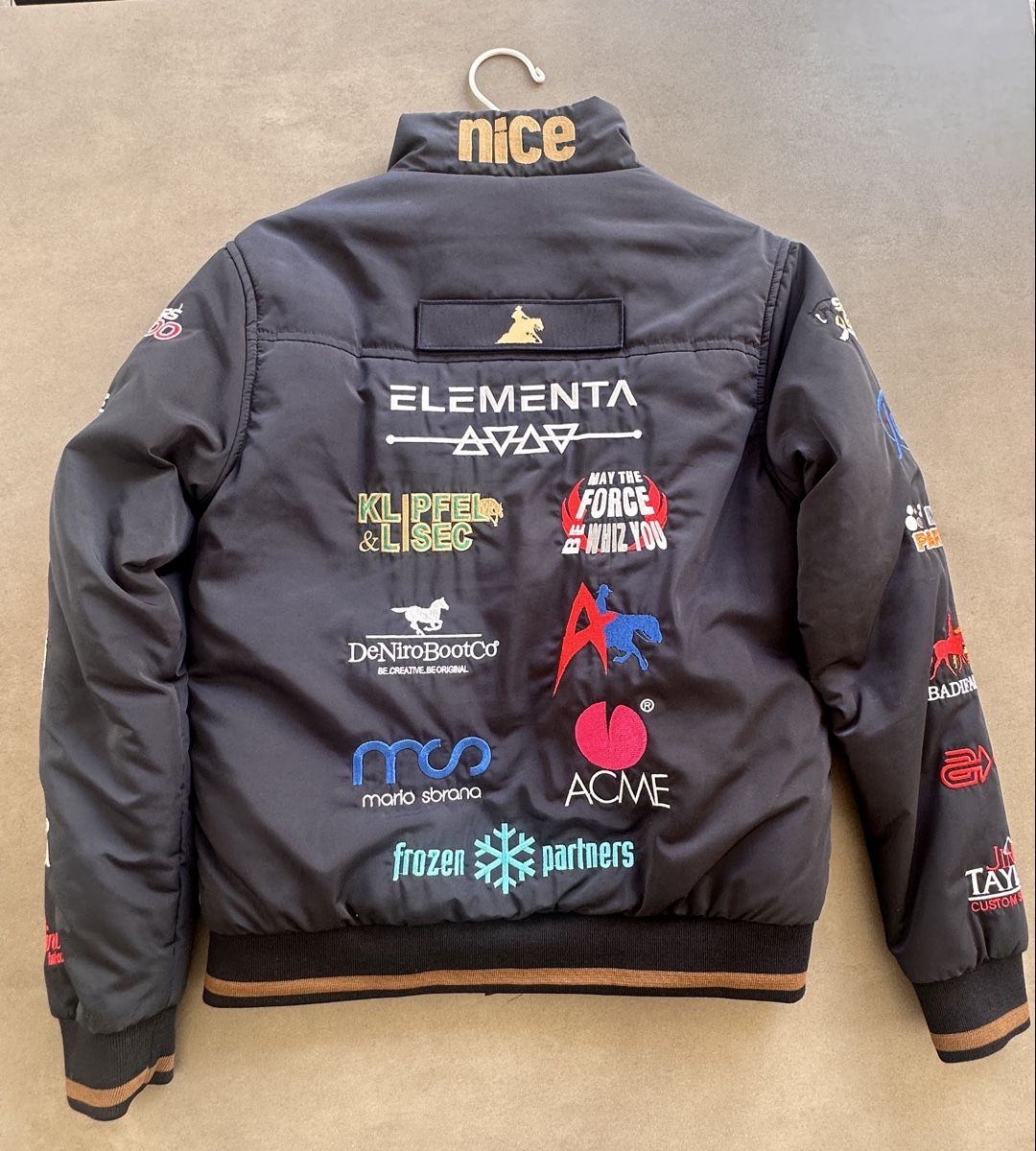 Jacken: Nice Jacke mit Stickereien  – Neu (gemäss Beschreibung) aus Zollbrück von ana_aeb 1