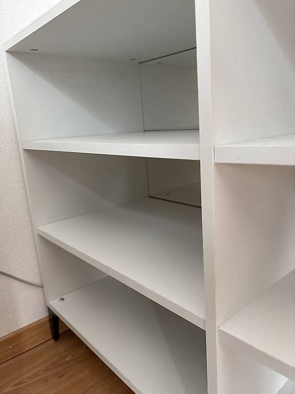 Scaffali: Meuble à étagères - 2 disponibles – Usato da Conthey venduto da carina.pereira 1
