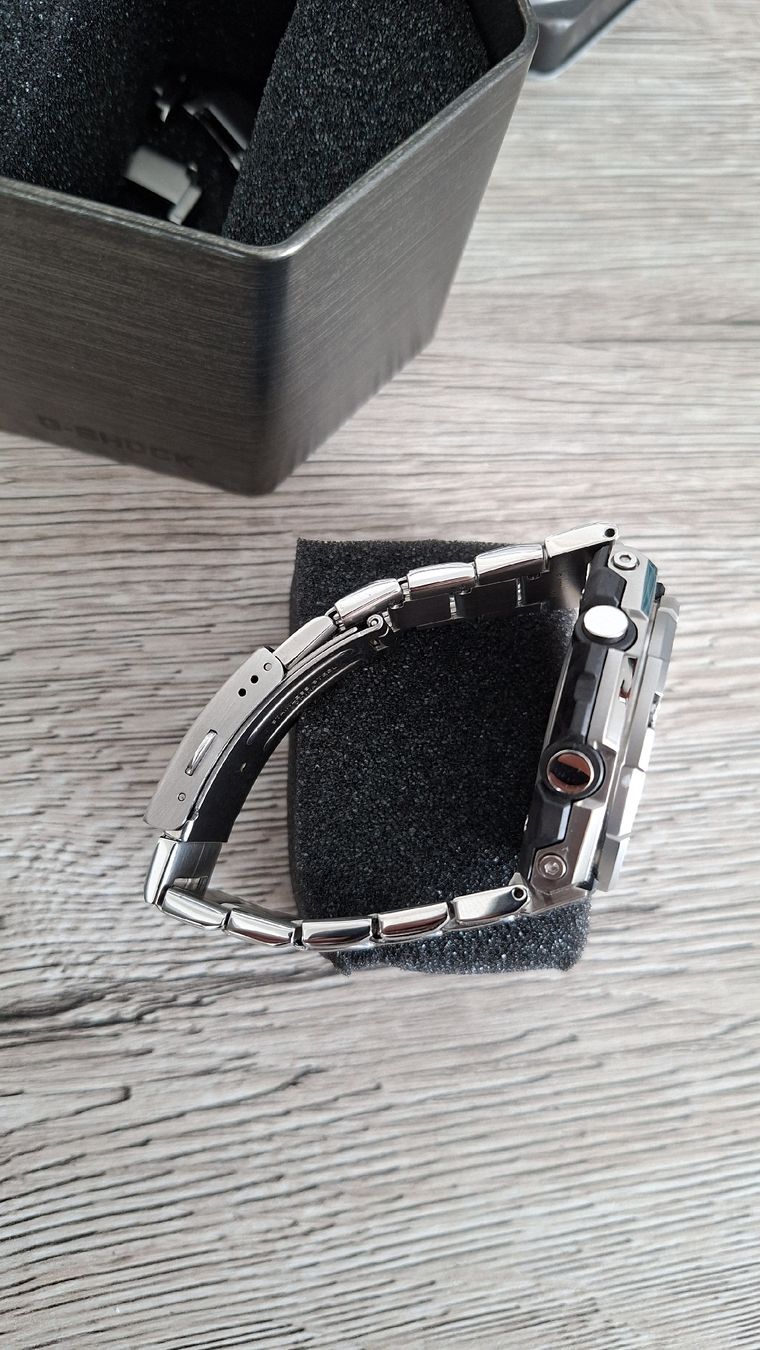 Casio Orologi: Gshock Steel GST B500 – Nuovo (secondo la descrizione) da Kreuzlingen venduto da mic_m695 3