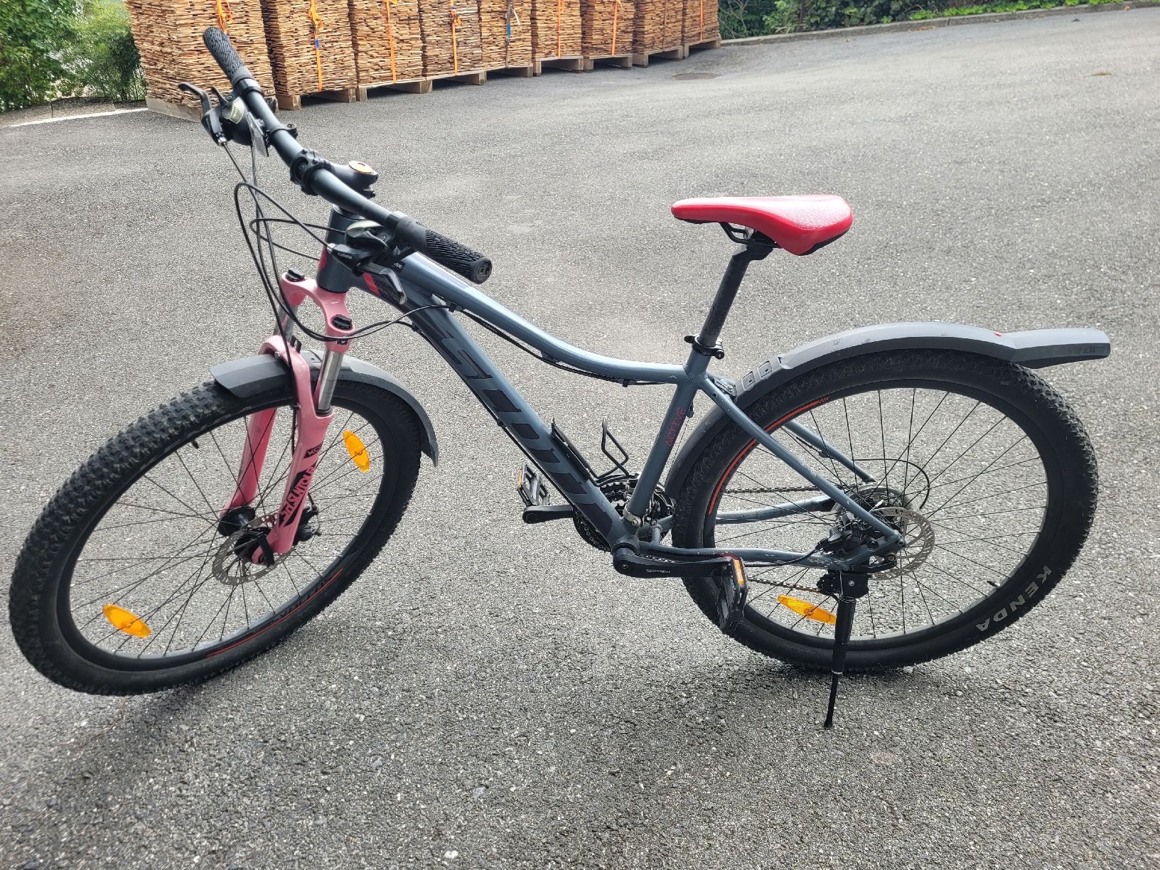 Scott Biciclette: Scott Jugend Mountainbike Mädchen – Usato da Aeschi b. Spiez venduto da susanneth