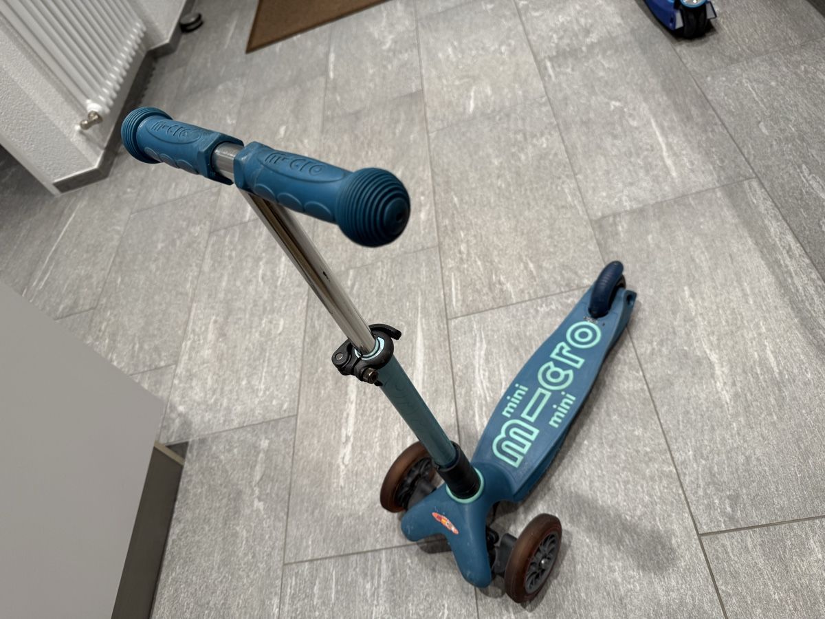 Micro Kickboard: Kinderroller Micro Mini blau gebrauchter Zustand – Usato da Hinwil venduto da severin1363