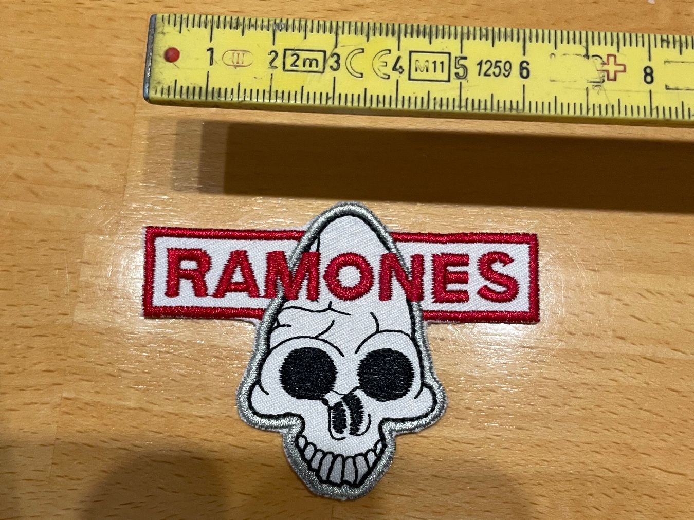 Toppe: Ramones - Patch Sticker Aufnäher Rock Punk Metal 7 – Nuovo (secondo la descrizione) da Horn venduto da abutre72