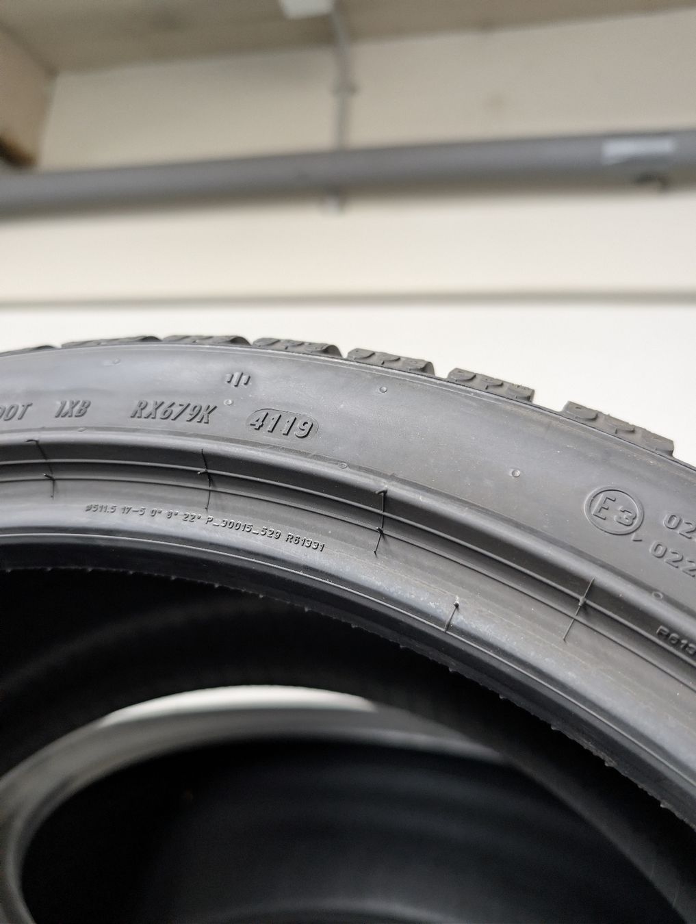Pirelli Pneus & Roues: Winterreifen  – Neuf avec emballage d'origine à Dürrenäsch par Pneu-Idris 3