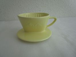 Poppiger Melitta Porzellan - Filter 100, 3 Löcher